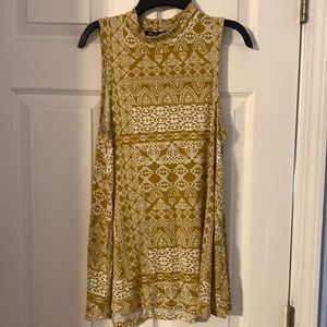 New Mock Turtleneck Patterned Tank